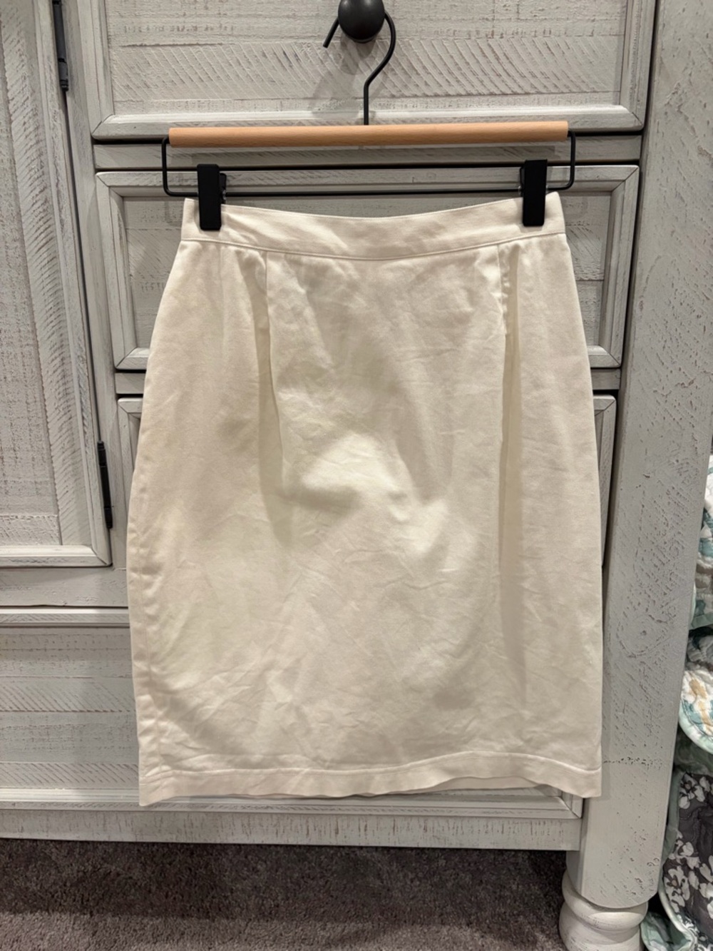 Michael Kors | White  Pencil Skirt Size 6 High Waisted Minimal Chic - Picture 7 of 7